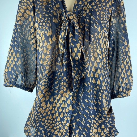 Gorgeous Navy & Brown Blouse with Tie Front - 8 - Picture 6 of 12